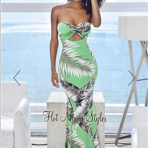 Palm Print Knotted Strapless Mermaid Maxi Dress